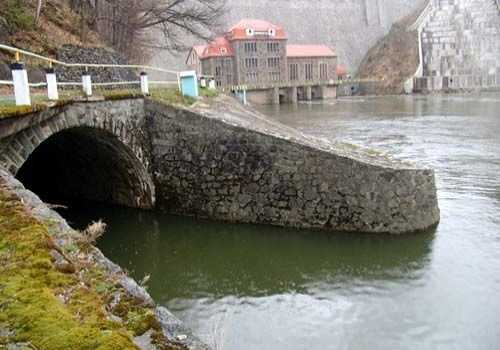 fec22582aabed944df702e8000675297_f589.jpg